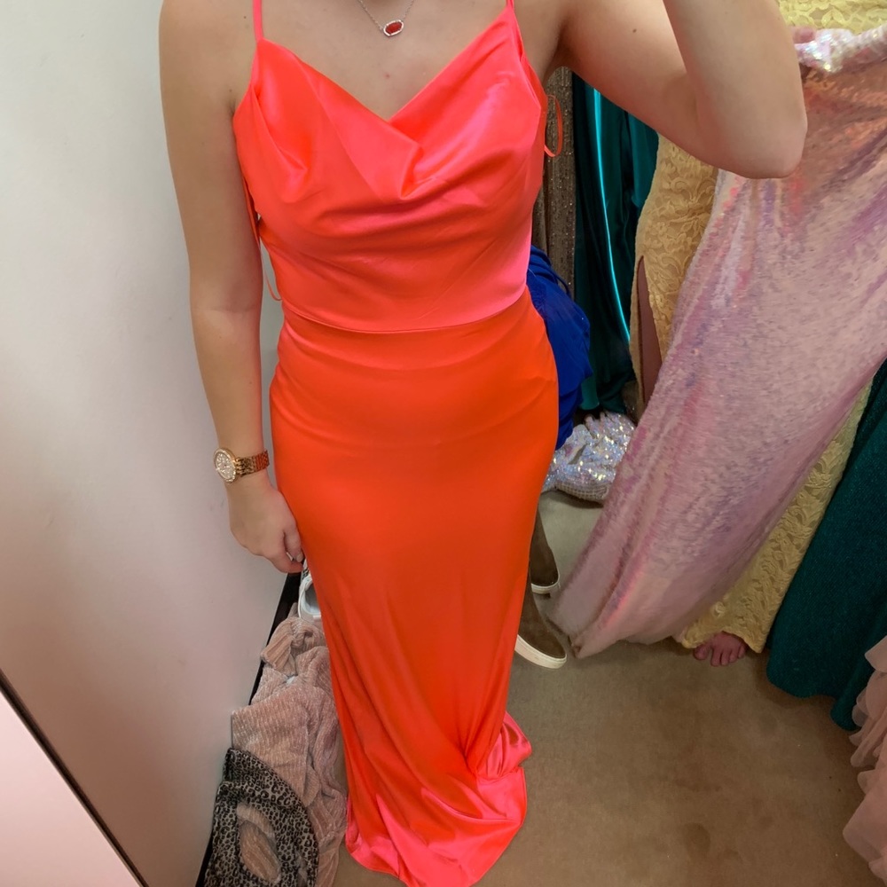 Prom/Formal Dress - Picture 4 of 7